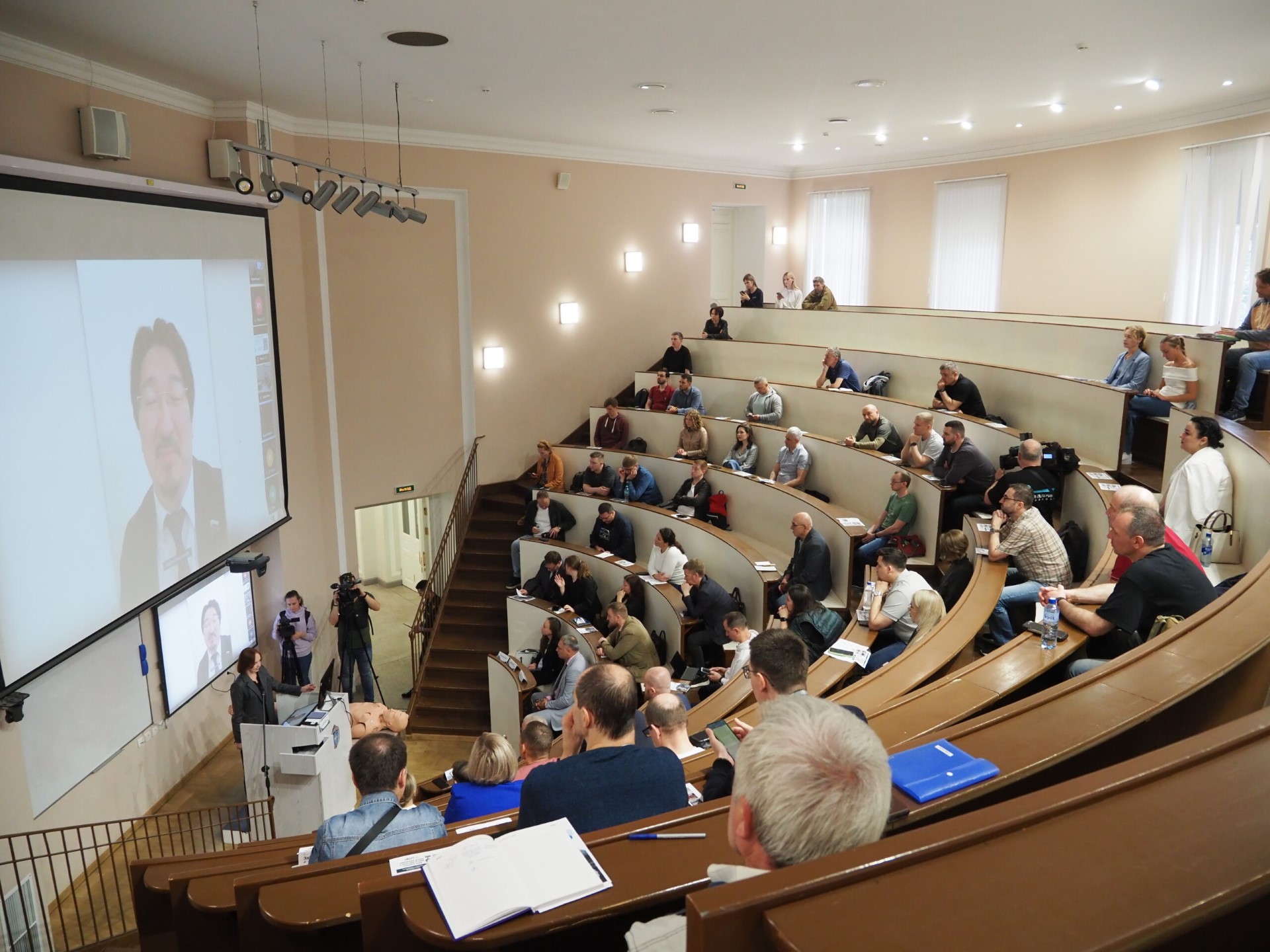 VR-тренажер ИИР СамГМУ и ВМА им С.М. Кирова на практикуме по военно-полевой хирургии для врачей СЗФО