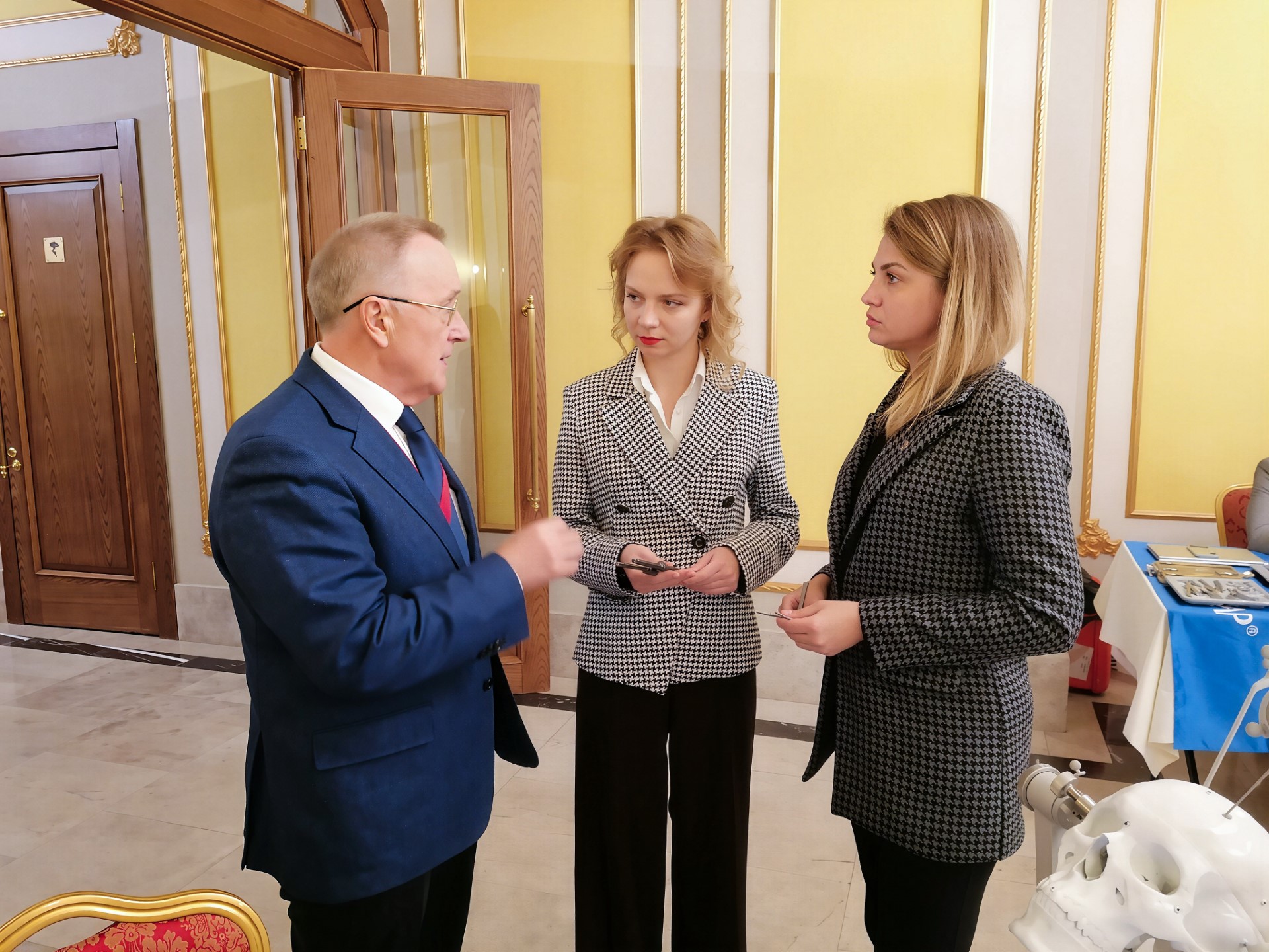 ИИР СамГМУ представил систему хирургической навигации «Автоплан» на конференции нейрохирургов в Астрахани