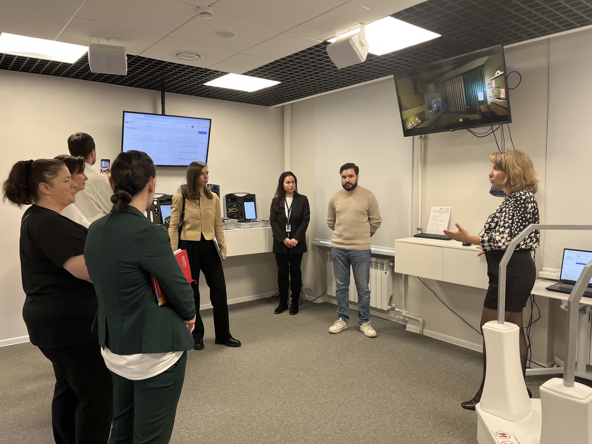 Делегация из Ивановской области посетила ИИР СамГМУ Делегация из Ивановской области посетила ИИР СамГМУ