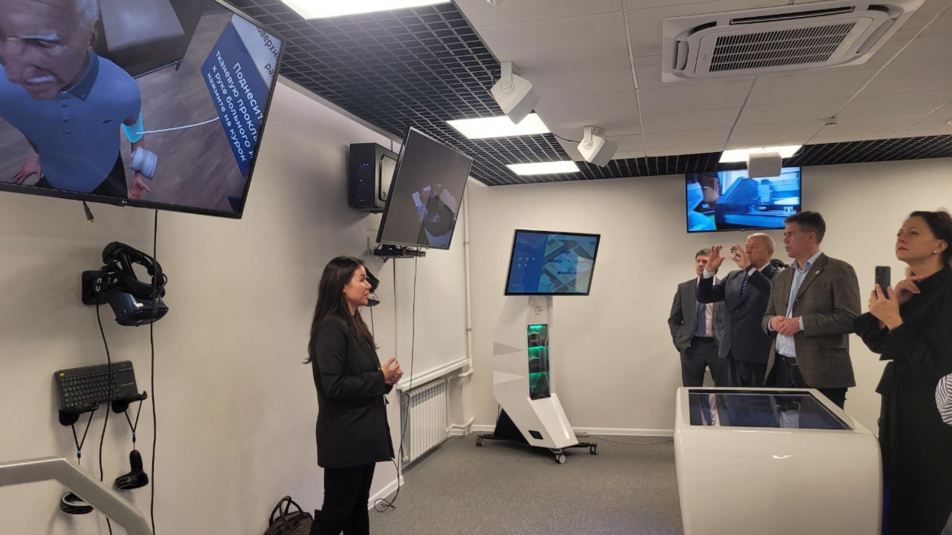 Оборудование ИИР СамГМУ представили участникам форума «Стоматология XXI века» в Самаре