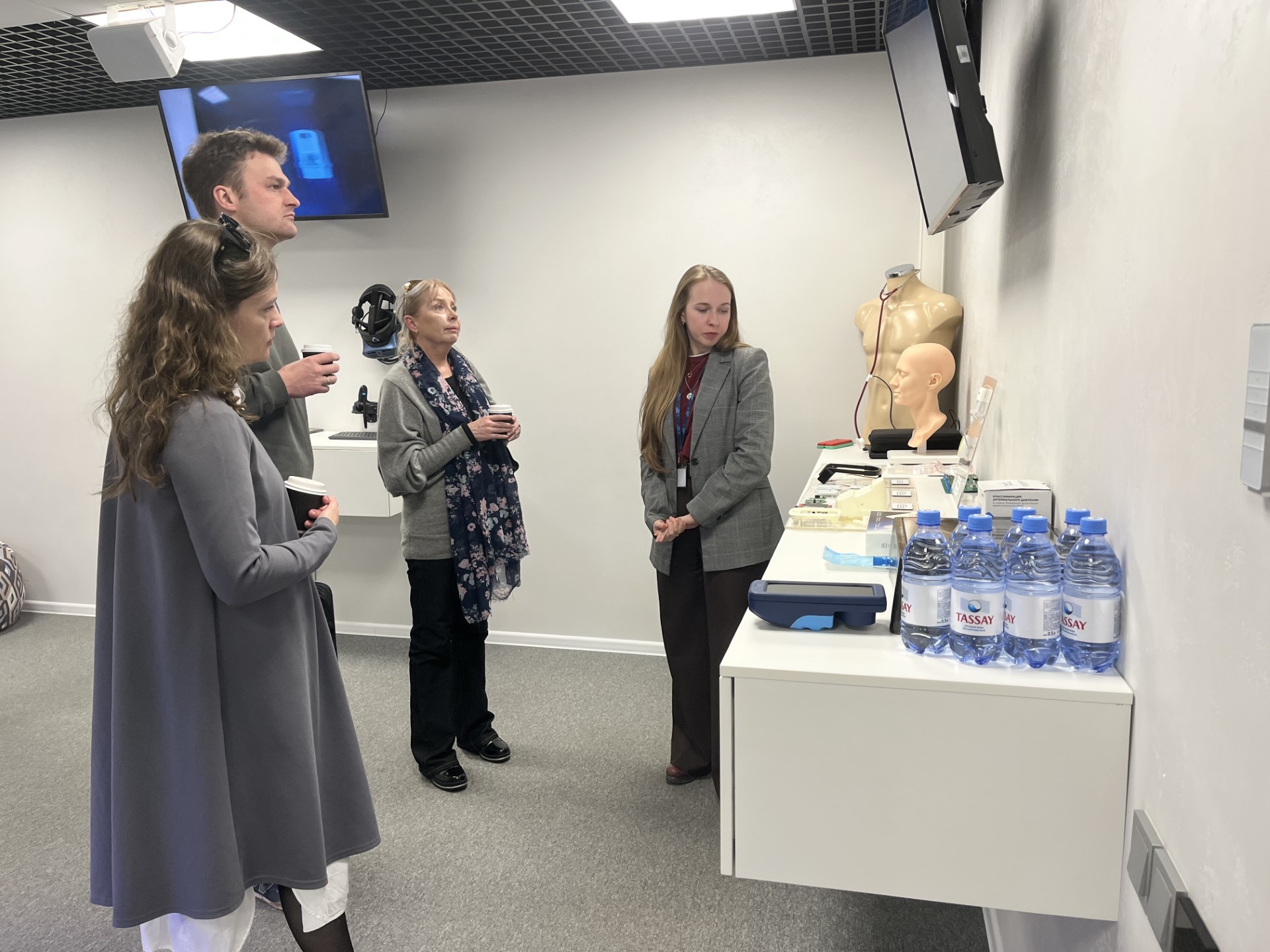 ИИР СамГМУ посетили представители российской компании‑производителя наркозно‑дыхательной техники