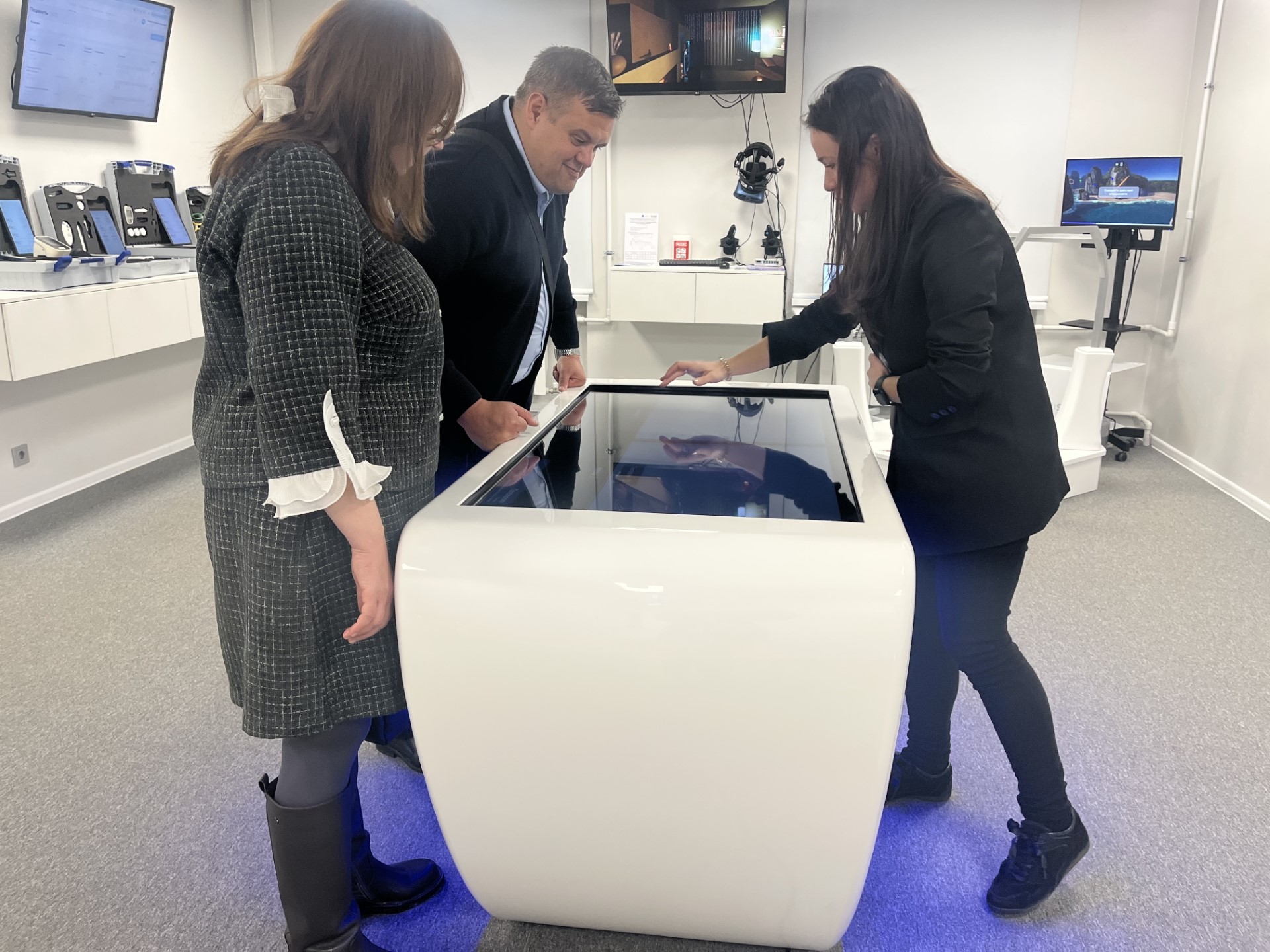 ИИР СамГМУ посетил представитель Российского химико-технологического университета имени Д.И. Менделеева