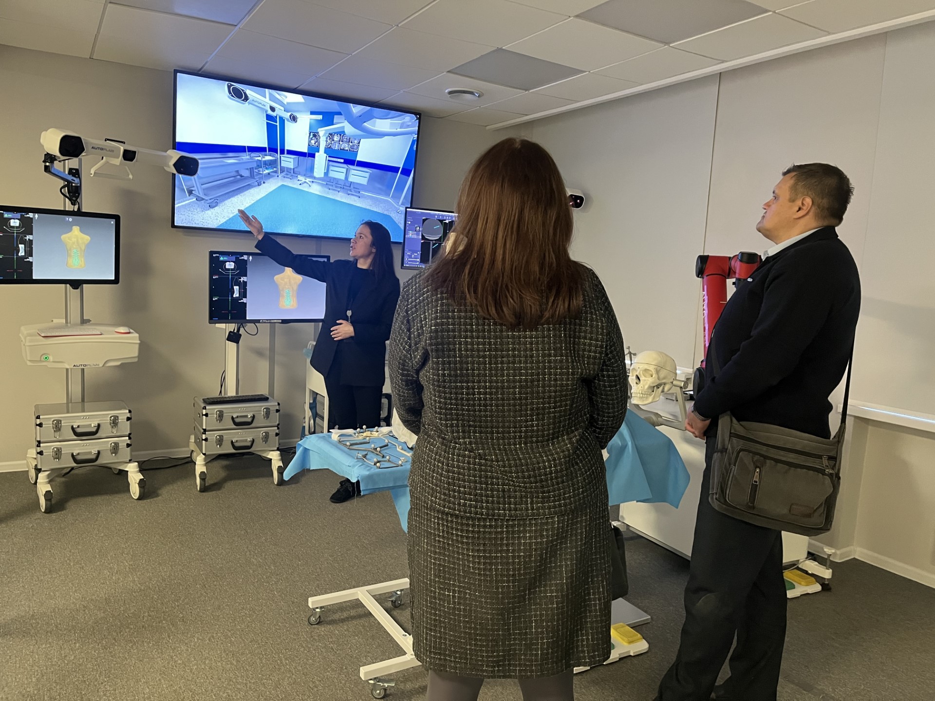 ИИР СамГМУ посетил представитель Российского химико-технологического университета имени Д.И. Менделеева