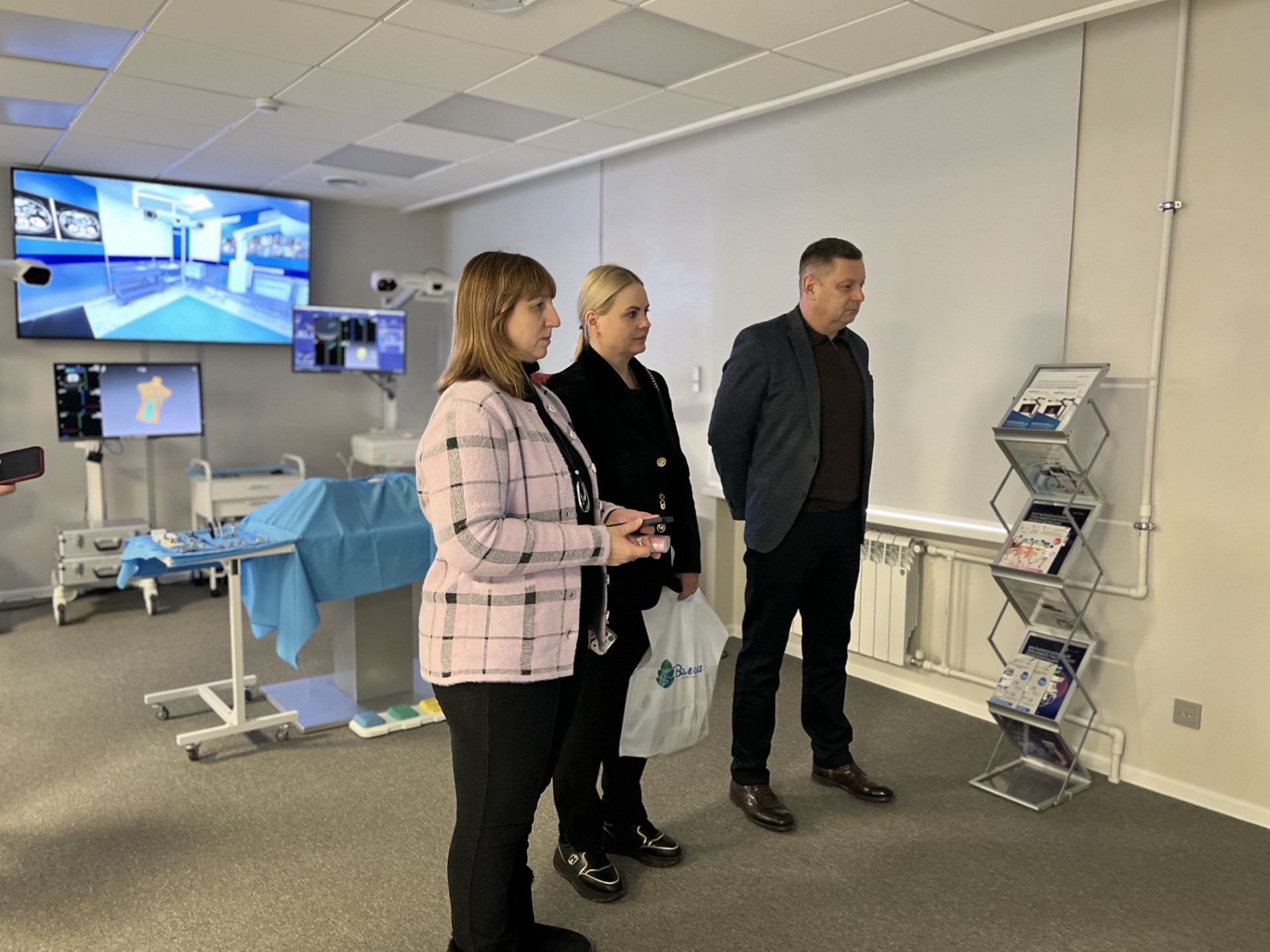 С оборудованием ИИР СамГМУ ознакомились представители Клинического санатория «Волга» в Самаре