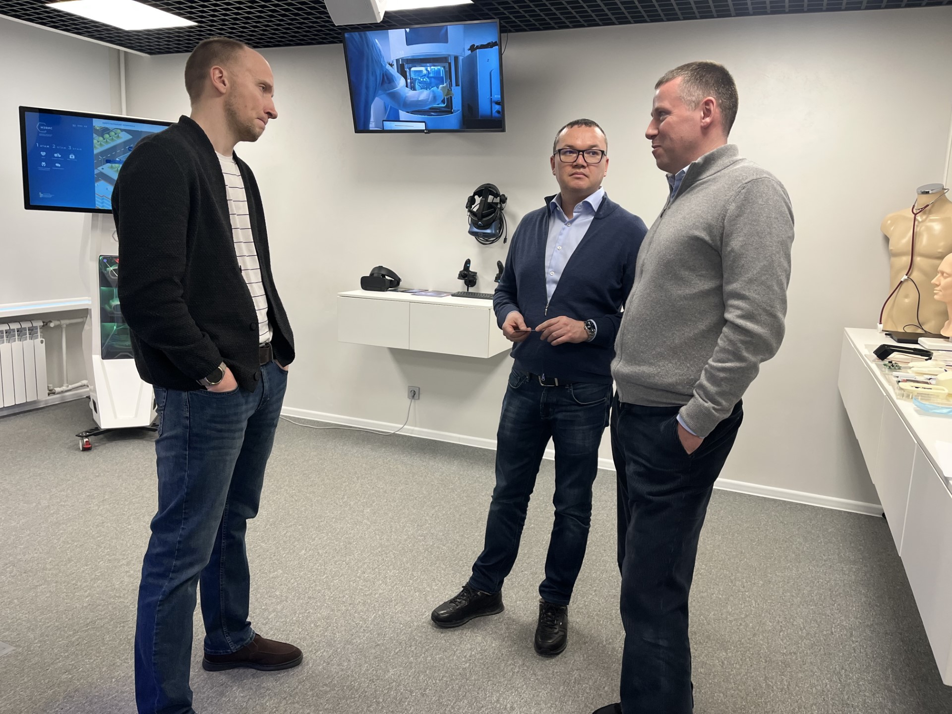 ИИР СамГМУ посетил руководитель НОРЦ Клеточных технологий РУДН