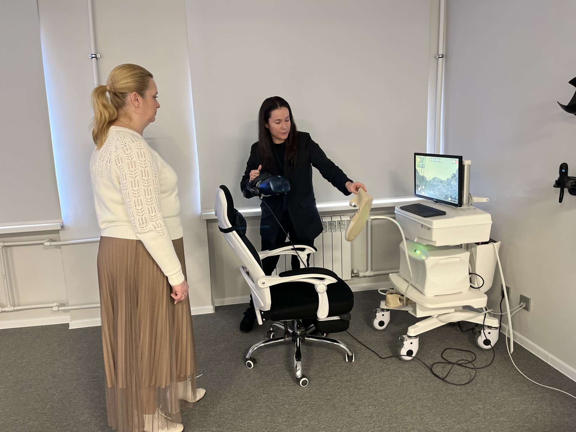 Заместитель председателя Правительства Ульяновской области ознакомилась с оборудованием ИИР СамГМУ