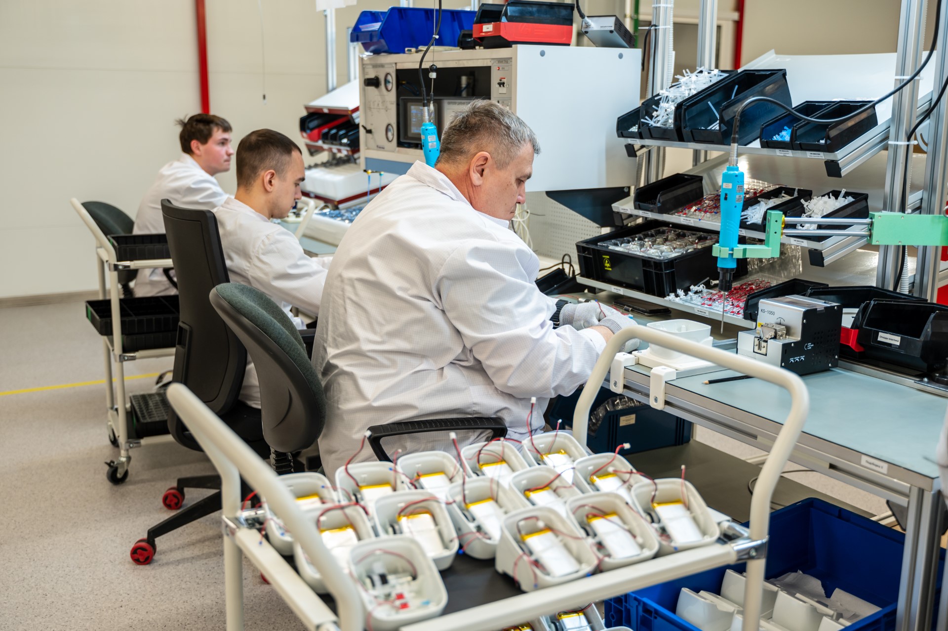 В ИИР СамГМУ запущено серийное производство автоматических тонометров