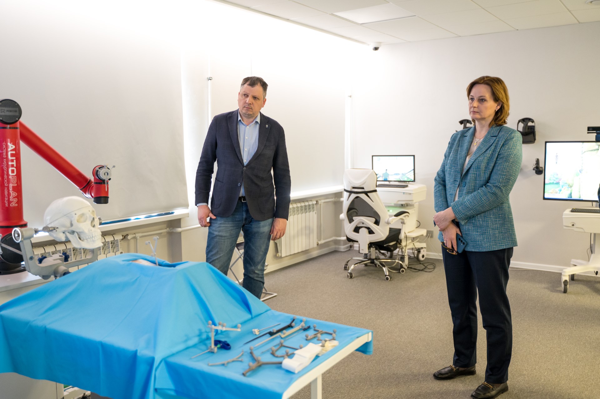 Делегация Российского научного фонда посетила площадки ИИР СамГМУ