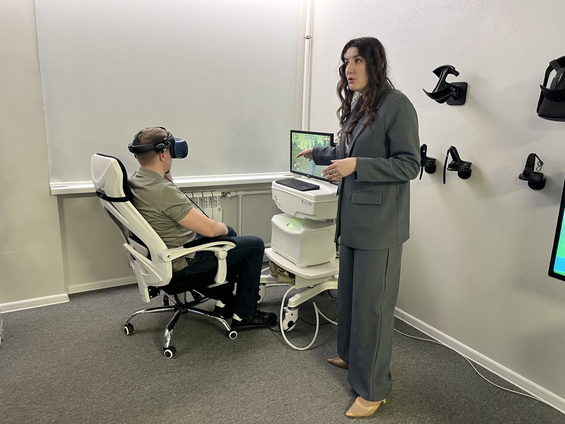 С оборудованием ИИР СамГМУ ознакомились представители ФГБУ ГНЦ ФМБЦ им. А.И. Бурназяна ФМБА России